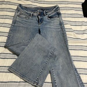 Light wash America eagle jeans